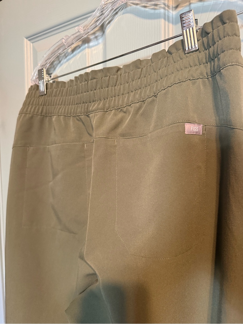 FIGS Allison Ultra-Wide-Leg Scrub Pant in Moss with Tan Drawstring - Picture 5 of 7